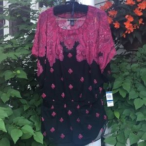NWT fuchsia & black blouse